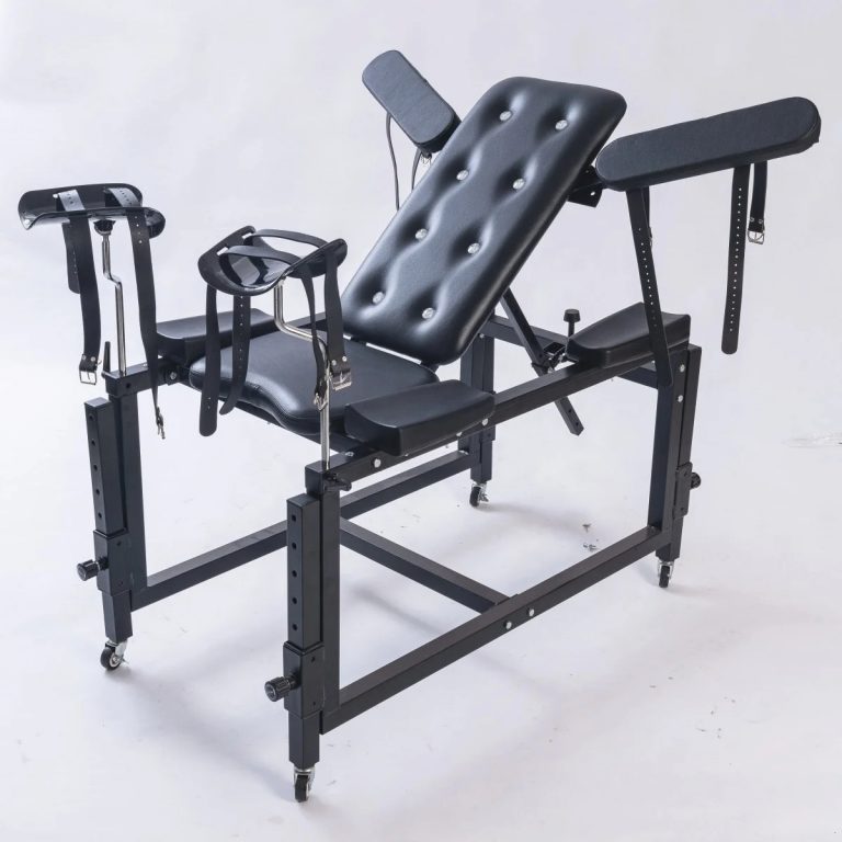 Chaise de soumission BDSM avec menottes intégrées