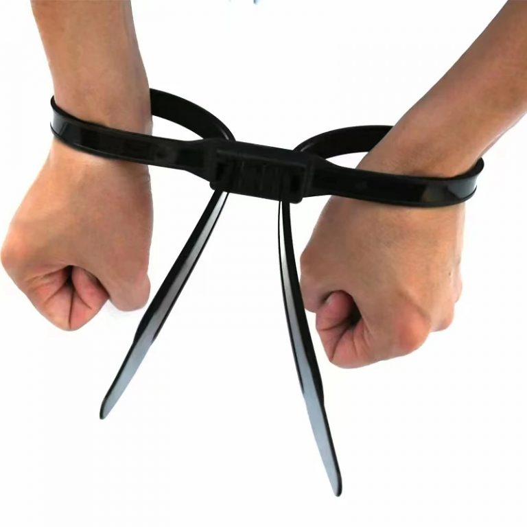 Attache réutilisable style serflex pour jeux BDSM
