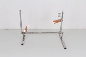 Immobilisation au sol BDSM