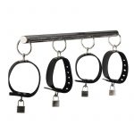 Barre BDSM pour immobilisation mains et pieds